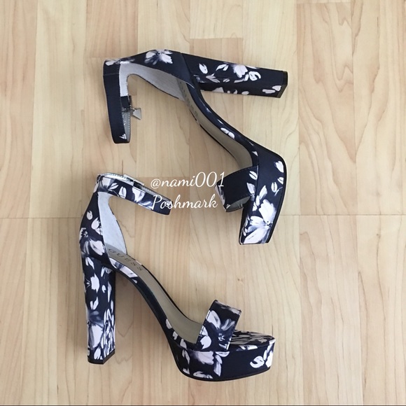 Guess Milla Floral Chunky Platform Ankle Strap - Picture 2 of 6